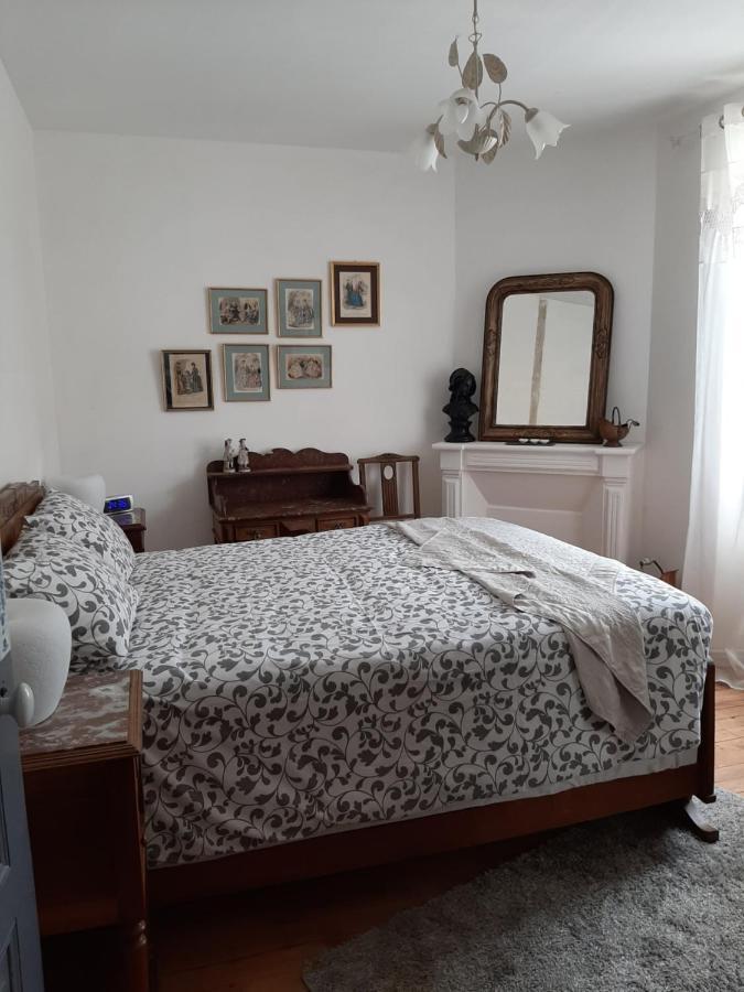 La Parenthèse Villa Folles Esterno foto